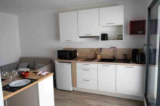 Appartements Guesthouse1 Et Guesthouse2 Sword Beach Colleville-Montgomery Екстер'єр фото
