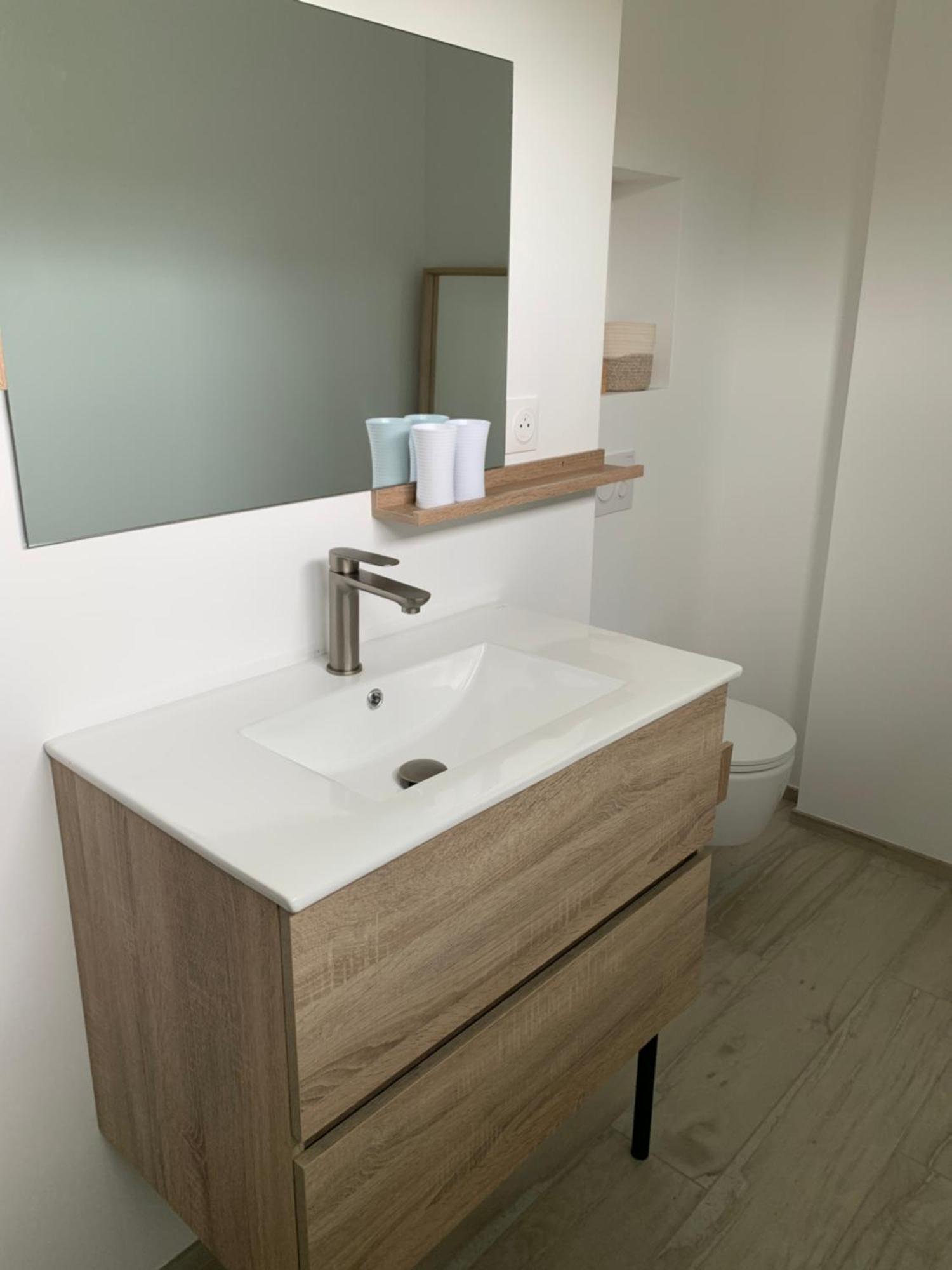 Appartements Guesthouse1 Et Guesthouse2 Sword Beach Colleville-Montgomery Екстер'єр фото