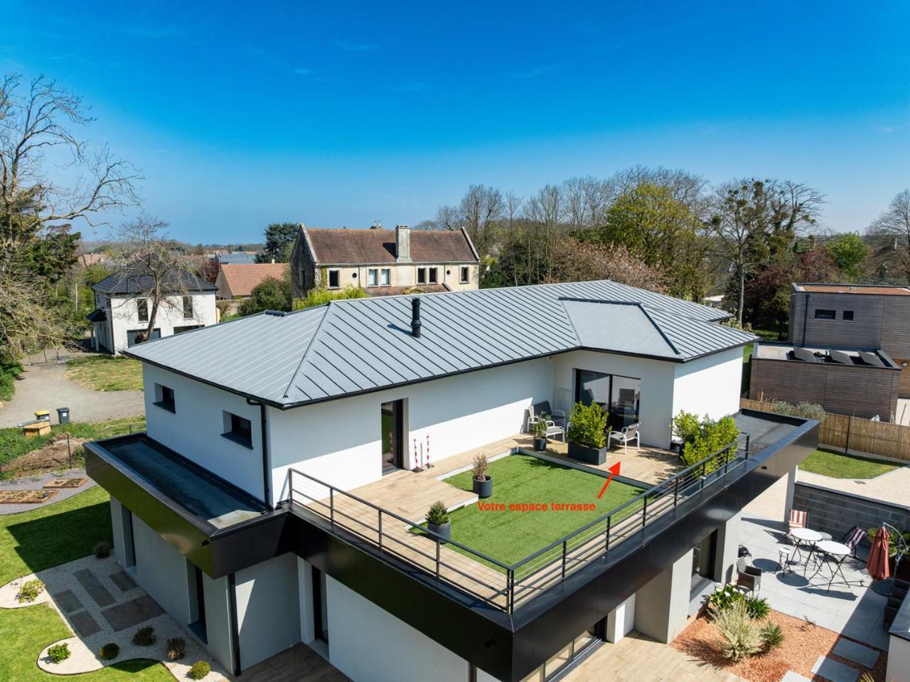 Appartements Guesthouse1 Et Guesthouse2 Sword Beach Colleville-Montgomery Екстер'єр фото